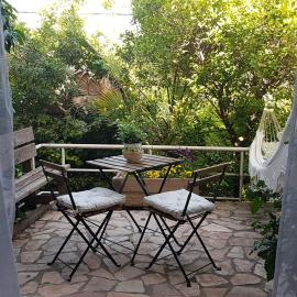 Galilean villa with jacuzzi, hotel v destinaci Qiryat ‘Amal