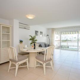 Casa Cartago, hotel a Empuriabrava