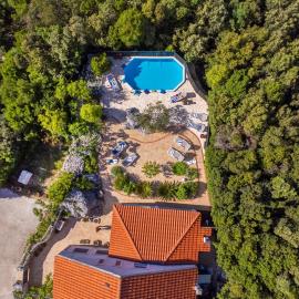 Holiday Cottage Antiq