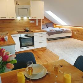 Apartmán u Ovečků - Nová Paka: Nová Paka şehrinde bir otel