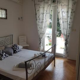 Apartments Joko, hotell i Omiš