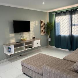 Home@Amalia’s, hotel u gradu Rundu
