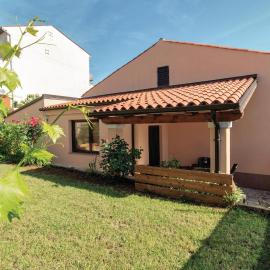 Stunning Home In Pula With Wifi