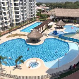 Espectacular apartamento en Condominio Peñazul con BBQ, hotel in Ricaurte