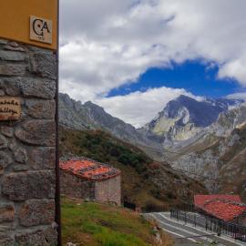 Casa Rural La Cabaña del Valleyu, hotel em Sotres