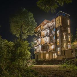 The Lalita's Majestic Pines, hotel in Kasauli