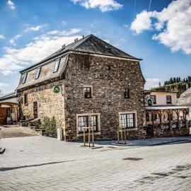 Schmiede Hotel, hotel in Schoenberg