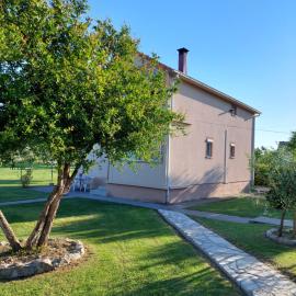 Apartment Helena Airport, hotel u gradu Podgorica