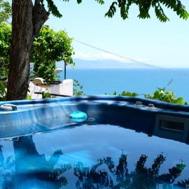 Casa Paradiso - Panoramic Sea View & Jacuzzi, hotel a Terracina