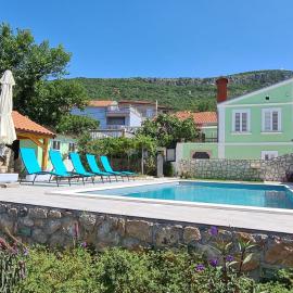 Holiday home Green Point โรงแรมในGrižane