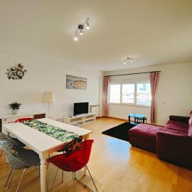 Sunny Home Lisboa Expo, free parking
