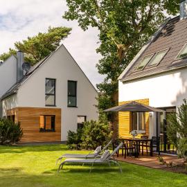 5 Sterne Wellness-Ferienhaus "Dünenrose" mit Sauna, Kamin & Terrasse - ruhig am Ostseewald in Zingst