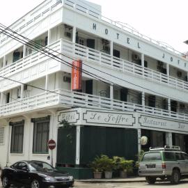 Hotel Joffre โรงแรมในโตมาซีนา