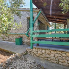 House Oliva, ξενοδοχείο σε Tkon