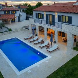 Villa Ajda with heated privat pool, jacuzzi, sauna, 4 bedroom, 4 bathroom