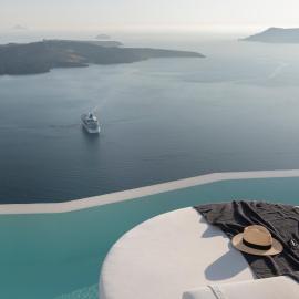 Villa Dio - An Iconic Villa Above Caldera, hotel in Firostefani