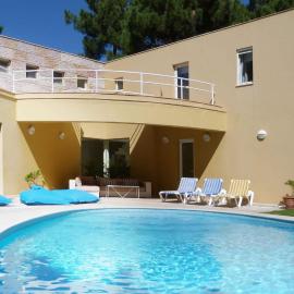 Aroeira Villa near Lisbon- Daydream PT, готель у місті Шарнека
