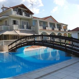 Hotel Villa Basil, Hotel in Planos