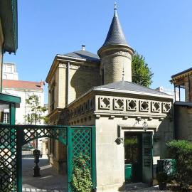 Pavillon indépendant en plein centre de Vichy pour 1 à 4 pers, hotel u gradu Viši