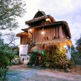 The Rabbit Tree Hostel, hotel v destinácii Gili Meno