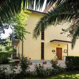 Il Girasole, hotel v destinácii Basciano