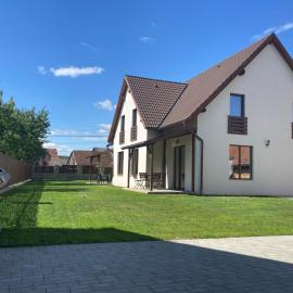 FENYŐ APARTMAN HOUSE II.