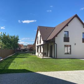 FENYŐ APARTMAN House I