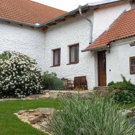 Penzion Na Plácku, Hotel in Lišov