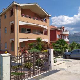 Apartmani Skejić, hotel u gradu Stobreč
