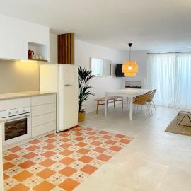 APARTAMENTOS LA PALMA FORNELLS, hotel v destinácii Fornells