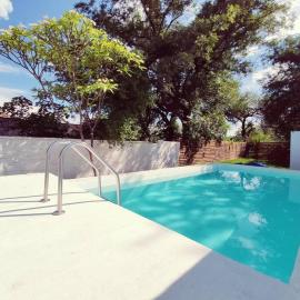 Casa Mango amplia con alberca y cerca de la Media Luna !!!, khách sạn ở Río Verde