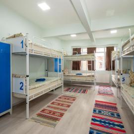 XALİLA HOSTEL & CAFE LADİES ROOM