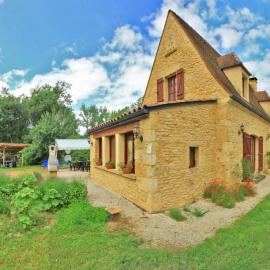 Charmante maison en pierre près de Sarlat avec jardin, animaux acceptés, hotell sihtkohas Proissans