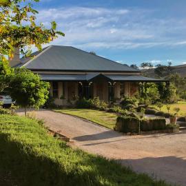 Battunga Cottages, hotel en Watervale