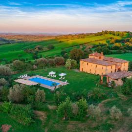 PODERE PRATOVECCHIO 14&2, Emma Villas