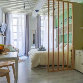 L'HELLENID - Logement Spacieux Proche Cour d'appel Riom, hotel v destinaci Riom