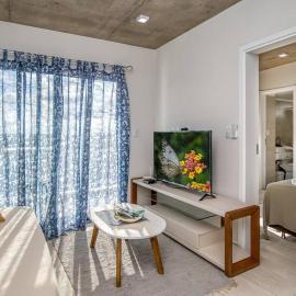 A estrenar! Apartamento con pileta zona aeropuerto WIFI 200MG, hotel di La Mercedes