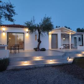 Gialova Bay Villa, hotel di Gialova