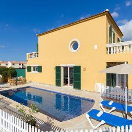 Villa Fiesta, khách sạn ở Ciutadella