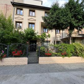 Hotel Boutique Cathedral Plaza Residences room for rent downtown