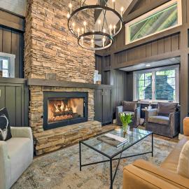 Mountain Retreat w/ 2 Fireplaces & 3 King Suites, hotel a Cashiers