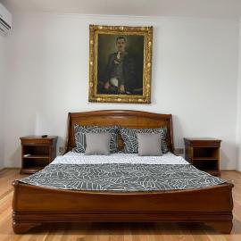 M & I Apartment 2, hotel v destinaci Târgu-Mureş