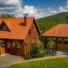 Holiday House Pečišće