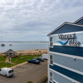 Waters Edge 207