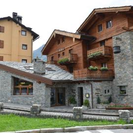 Hotel Maison Saint Jean, hotel en Courmayeur
