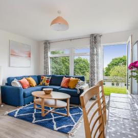 328 Norton Park, Dartmouth