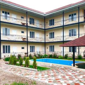 Guest House “Aura”, hotel in Cholpon-Ata