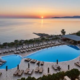 Blue Marine Resort and Spa Hotel, hotel in Agios Nikolaos