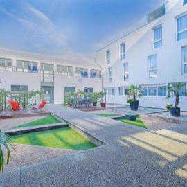 Studio meublé avec parking idéalement placé
