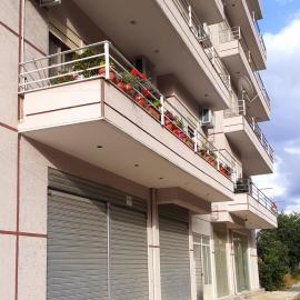 Drini Apartments, готель у місті Пермет